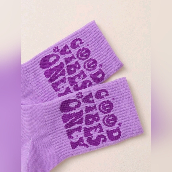 Letter Pattern Purple Mid-Calf Socks - Picture 3 of 3